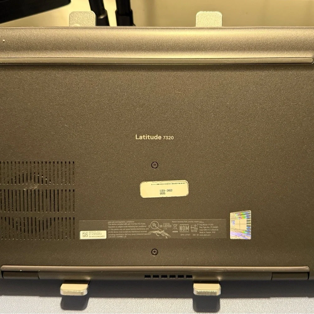 Dell Latitude 7320 i7 11thGen / 32GB RAM / 4TB SSD